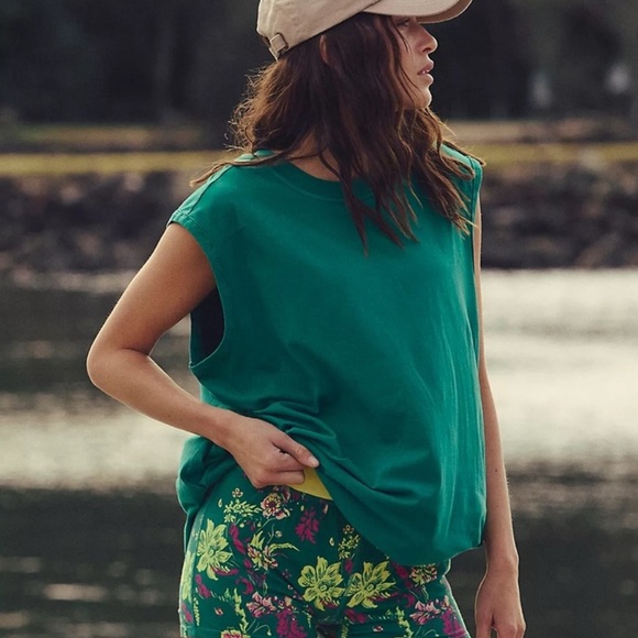 Free People Movement Hot Shot Printed Micro
Set NWT Heritage Green Floral SOLD - Picture 1 of 9